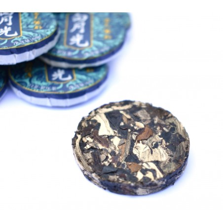 Yue Guang Bai "Zilā monēta" 50g presēta baltā tēja T.Ar