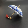 Vintage Blue & White Porcelain Umbrella - Compact Ceramic Infuser for tea