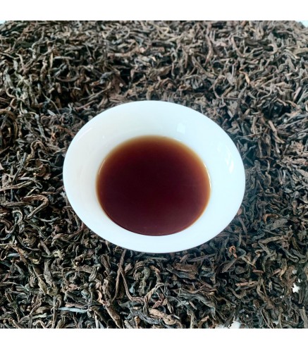 Van Phong beramā lielo lapu nogatavināta Pueras tēja, 10g paka